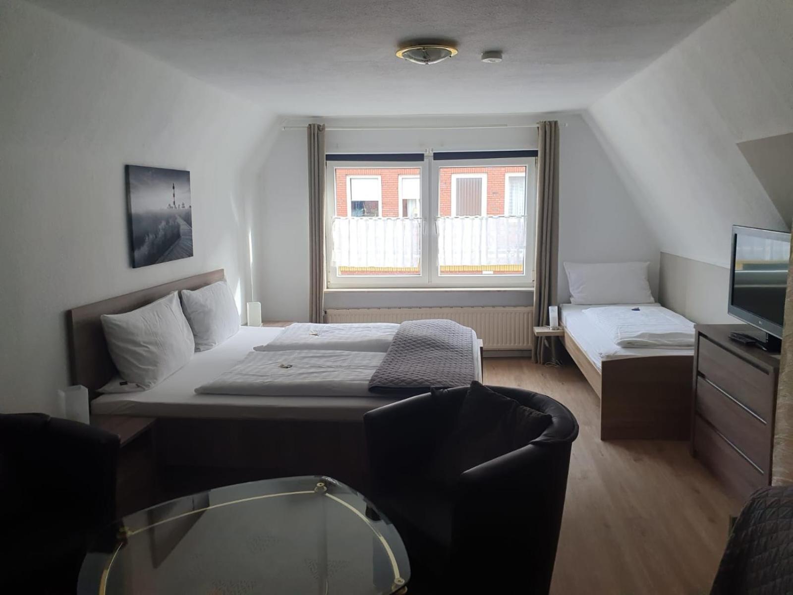 Alt-Emder Buergerhaus Hotel Emden Kültér fotó
